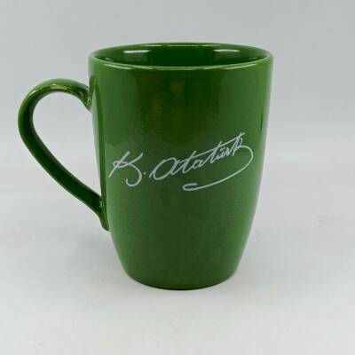 ATATÜRK İMZA-OVAL KUPA - YEŞİL SAP YEŞİL GÖVDE YEŞİL İÇ - 1