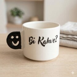 Bİ KAHVE?-SMİLE KUPA - SİYAH SAP - 