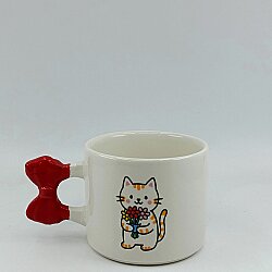 ÇİÇEK TUTAN KEDİ-KURDELE KUPA - KIRMIZI SAP - 