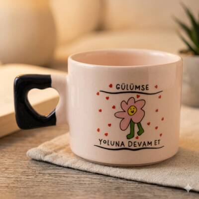 GÜLÜMSE YOLUNA DEVAM ET-KALP KUPA - SİYAH SAP - 1