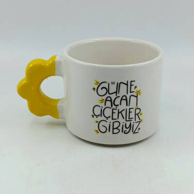 GÜNE AÇAN ÇİÇEKLER GİBİYİZ-PAPATYA KUPA - SARI SAP - 1