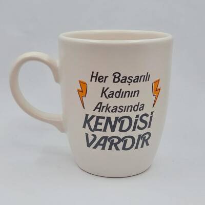 HER BAŞARILI KADININ ARKASINDA - OVAL KUPA - TRANSPARAN SAP - 1