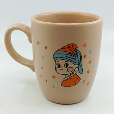 İNCİ KÜPELİ KIZ ÇİZİM-OVAL KUPA - PEMBE SAP PEMBE GÖVDE - 1