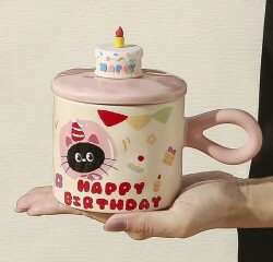 İTHAL KUPA-KAPAKLI PASTA FİGÜRLÜ KUPA - PEMBE K-1-20 - 