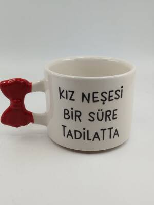 KIZ NEŞESİ BİR SÜRE TADİLATTA-KURDELE KUPA - KIRMIZI SAP - 1