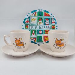 MİNİK GEYİK MUTLU YILLAR-SİLİNDİR METAL KUTU - İKİLİ TÜRK KAHVESİ FİNCANI TRANSPARAN SAP - 