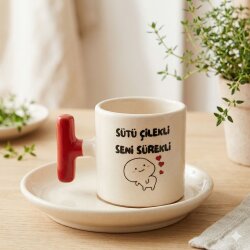 SÜTÜ ÇİLEKLİ SENİ SÜREKLİ-T TÜRK KAHVESİ FİNCANI - KIRMIZI SAP - 