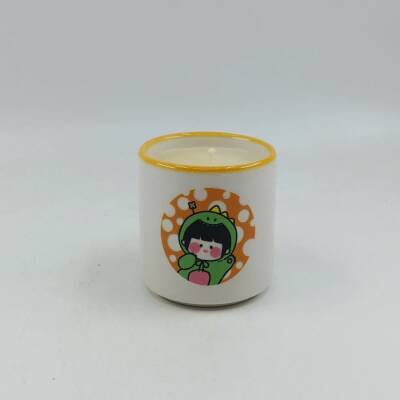 TURUNCU BENEKLİ KIZ ÇOCUĞU-MARS KOKULU MUM - TRANSPARAN GÖVDE - 1