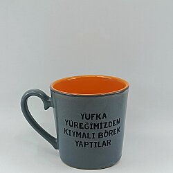 YUFKA YÜREĞİMİZDEN KIYMALI-KAMPANYALI KUPA - GRİ SAP GRİ GÖVDE TURUNCU İÇ KUPA - 